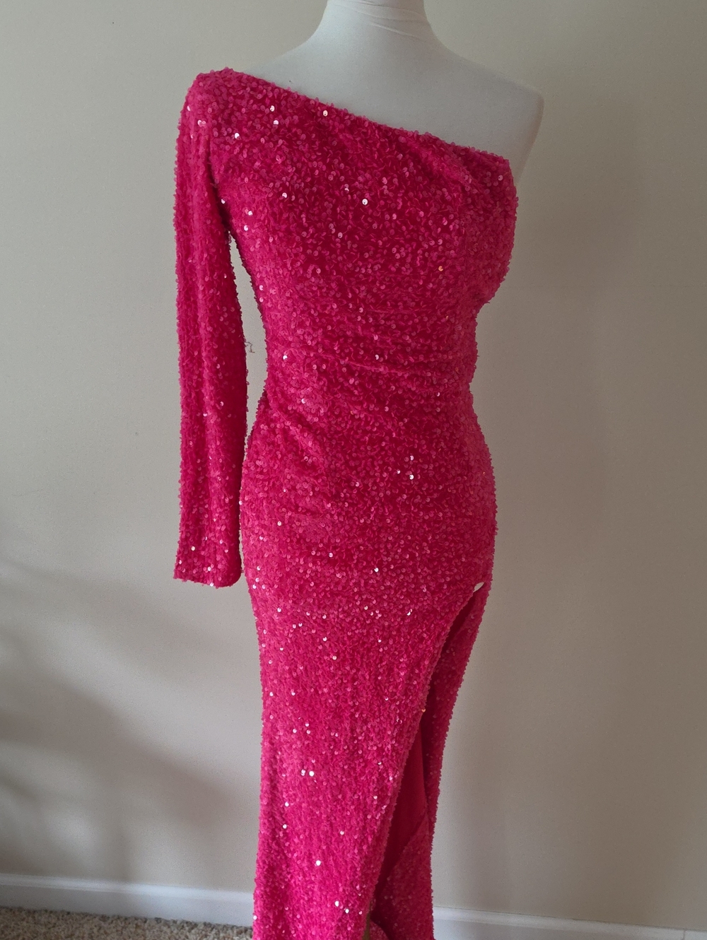 Lavetir One-Shoulder Hot Pink Sequin Evening Dress